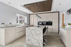 Photo 128- click for photo gallery